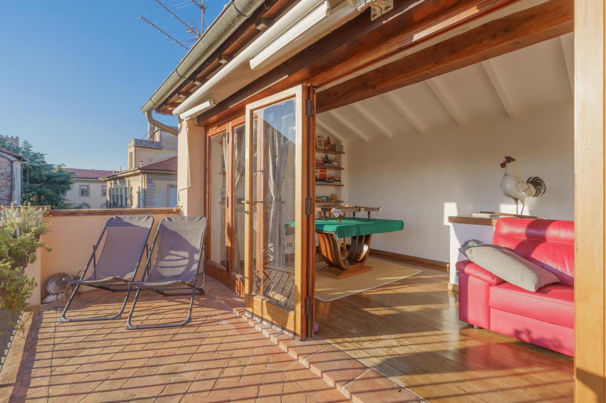 Terrazza Coccode' Spazioso Con Vista Mozzafiato! Lucca Bagian luar foto